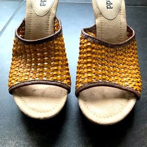 Mudd Sling Back shoes